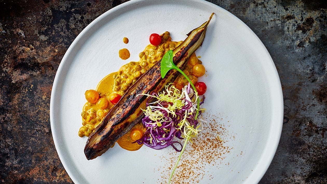 Aubergine mit gelbe Curry, Linsen und Cherry Tomaten